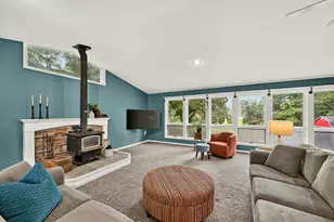 4220 Eastwood Rd SE, Rochester, MN 55904 - Photo 5