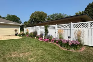 107 Marlene St, Marshall, MN 56258 - Photo 37