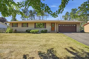 651 10th St N, Hudson, WI 54016 - Photo 1