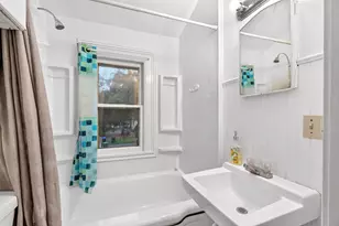 1724 Malvern St, Lauderdale, MN 55113 - Photo 29