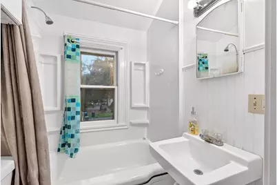 1724 Malvern Street, Lauderdale, MN 55113 - Photo 25