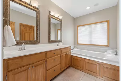 8126 Pristine Pine Trail, Eden Prairie, MN 55347 - Photo 23
