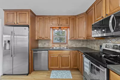 10143 Cottonwood Street NW, Coon Rapids, MN 55448 - Photo 9