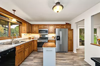 631 Bighorn Drive, Chanhassen, MN 55317 - Photo 15