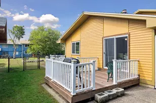 521 Central Ave W, Saint Paul, MN 55103 - Photo 27