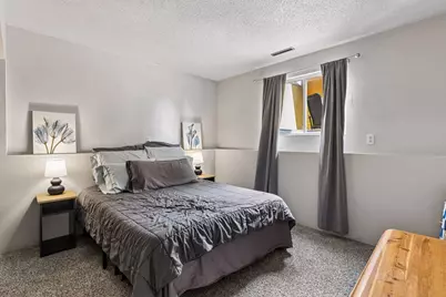521 Central Avenue W, Saint Paul, MN 55103 - Photo 17
