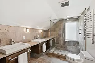 2409 W 22nd St, Minneapolis, MN 55405 - Photo 35