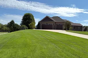 1614 Quie Ln, Northfield, MN 55057 - Photo 11