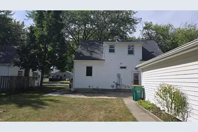 207 E Lyon Street, Marshall, MN 56258 - Photo 39