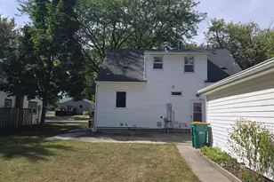 207 E Lyon St, Marshall, MN 56258 - Photo 39