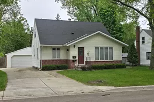 207 E Lyon St, Marshall, MN 56258 - Photo 43