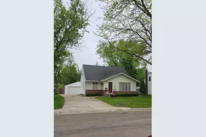 207 E Lyon Street, Marshall, MN 56258 - Photo 1