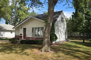 207 E Lyon St, Marshall, MN 56258 - Photo 35