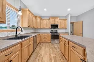 12789 Breckenridge Ln, Rogers, MN 55374 - Photo 9