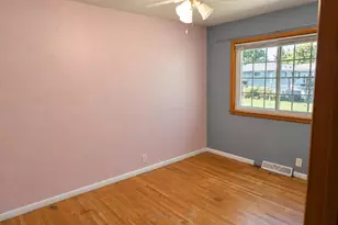 439 N 8th St, River Falls, WI 54022 - Photo 7