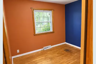 439 N 8th Street, River Falls, WI 54022 - Photo 11