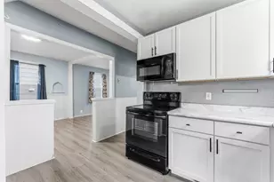 1202 11th St NW, Austin, MN 55912 - Photo 7