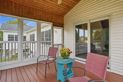 802 Saint Lawrence Drive, Northfield, MN 55057 - Photo 3