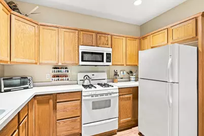 802 Saint Lawrence Drive, Northfield, MN 55057 - Photo 13