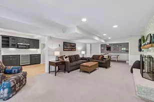 7505 Hyde Park Dr, Edina, MN 55439 - Photo 47