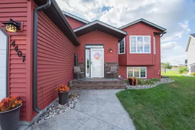 4407 15th Street S, Moorhead, MN 56560 - Photo 3