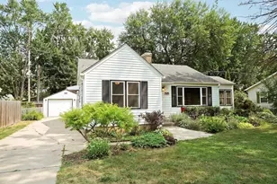 1525 Ramsey St, Hastings, MN 55033 - Photo 1