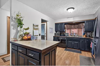 9547 Irving Avenue N, Brooklyn Park, MN 55444 - Photo 3