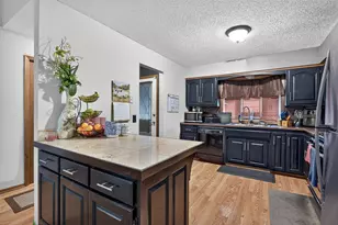 9547 Irving Ave N, Brooklyn Park, MN 55444 - Photo 3