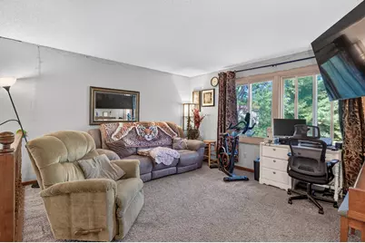 9547 Irving Avenue N, Brooklyn Park, MN 55444 - Photo 7