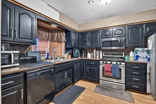 9547 Irving Ave N, Brooklyn Park, MN 55444 - Photo 5