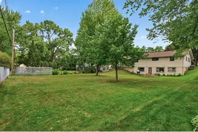 3947 Jersey Avenue N, Crystal, MN 55427 - Photo 15