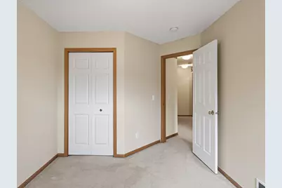 2407 Harvest Way, Chanhassen, MN 55317 - Photo 35