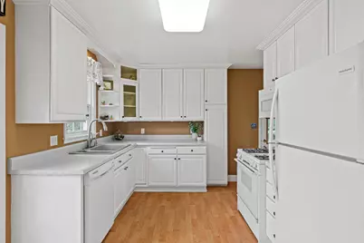259 8th Avenue S, South Saint Paul, MN 55075 - Photo 7