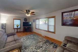 1128 Woodlawn Acres Dr, Saint Cloud, MN 56301 - Photo 5