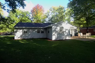 1128 Woodlawn Acres Dr, Saint Cloud, MN 56301 - Photo 17