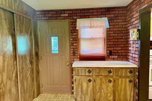 638 Pennsylvania Ave, Adrian, MN 56110 - Photo 9