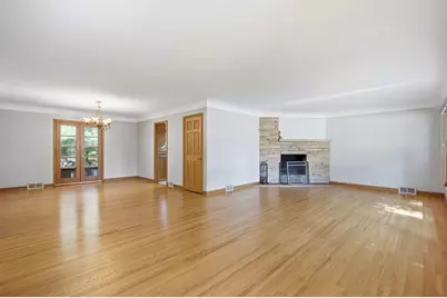 667 Wheelock Parkway W, Saint Paul, MN 55117 - Photo 3