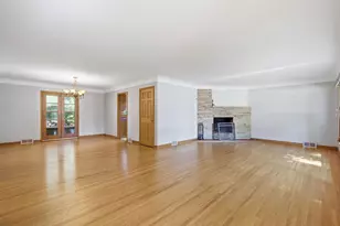 667 Wheelock Parkway W, Saint Paul, MN 55117 - Photo 3