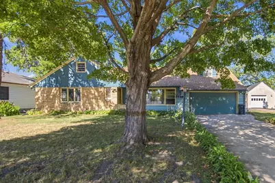 667 Wheelock Parkway W, Saint Paul, MN 55117 - Photo 1