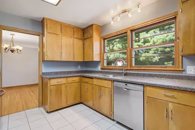 667 Wheelock Parkway W, Saint Paul, MN 55117 - Photo 9