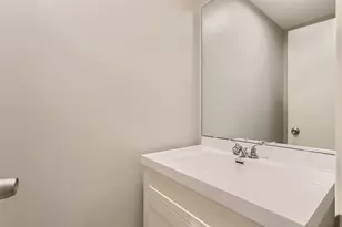 1318 Boardwalk Pl, Minneapolis, MN 55411 - Photo 11