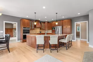 596 Hahn Dr, Shakopee, MN 55379 - Photo 19