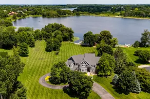 596 Hahn Dr, Shakopee, MN 55379 - Photo 5