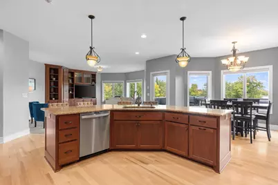 596 Hahn Drive, Shakopee, MN 55379 - Photo 23