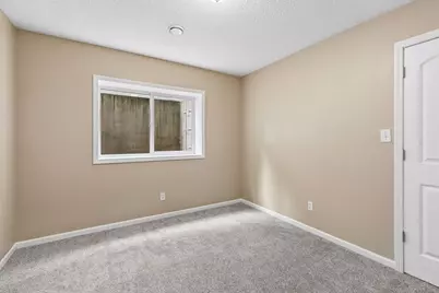 611 Whitall Street, Saint Paul, MN 55130 - Photo 25
