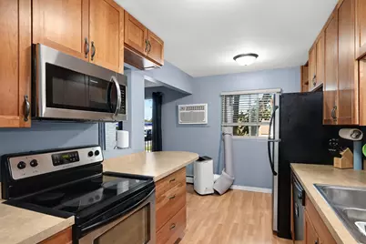 240 Wentworth Avenue W #302, West Saint Paul, MN 55118 - Photo 19