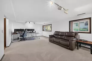 1442 Arden View Dr, Arden Hills, MN 55112 - Photo 21