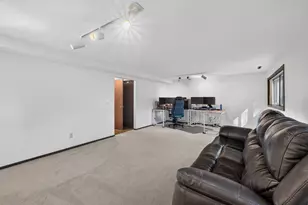 1442 Arden View Dr, Arden Hills, MN 55112 - Photo 19