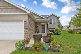 104 Kingsmill Ct, Mankato, MN 56001 - Photo 3