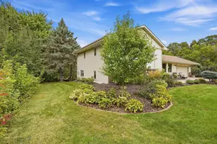 2080 Kelzer Pond Dr, Victoria, MN 55386 - Photo 27